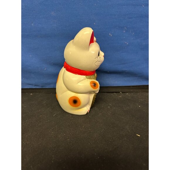 Ceramic White & Orange Maneki Neko Lucky Cat Coin Bank With Red Collar & Gold Gl - Picture 3 of 4
